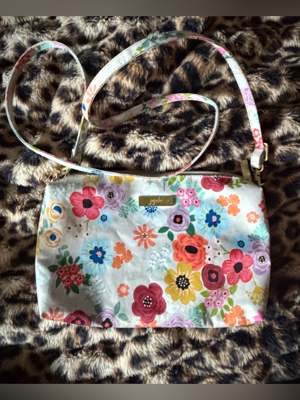 Ju-Ju-Be be quick Floral Crossbody Bag EUC